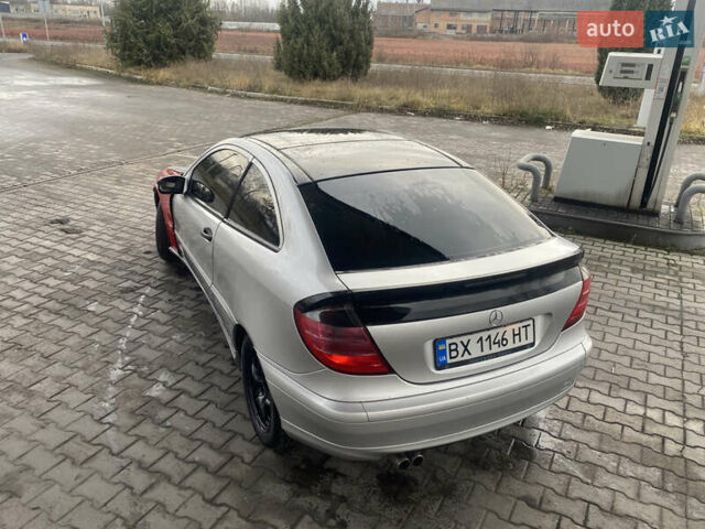 Серый Мерседес Ц-Класс, объемом двигателя 2 л и пробегом 420 тыс. км за 2999 $, фото 7 на Automoto.ua