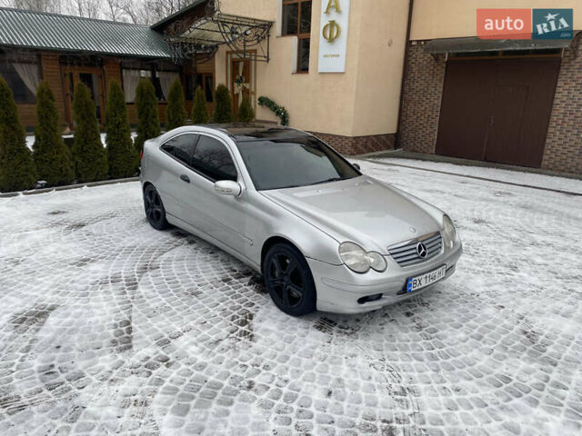 Серый Мерседес Ц-Класс, объемом двигателя 2 л и пробегом 420 тыс. км за 2990 $, фото 4 на Automoto.ua