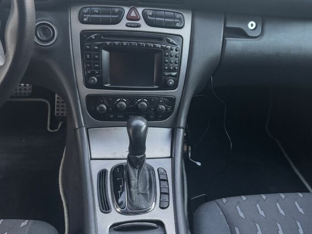 Мерседес Ц-Класс 2003 в Тернополе на Automoto.ua Серый Мерседес Ц-Класс, объемом двигателя 2.1 л и пробегом 260 тыс. км за 5050 $, фото 6 на Automoto.ua