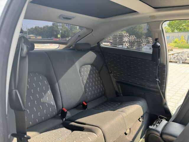 Мерседес Ц-Класс 2003 в Тернополе на Automoto.ua Серый Мерседес Ц-Класс, объемом двигателя 2.1 л и пробегом 260 тыс. км за 5050 $, фото 8 на Automoto.ua