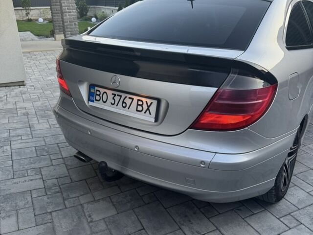 Мерседес Ц-Класс 2003 в Тернополе на Automoto.ua Серый Мерседес Ц-Класс, объемом двигателя 2.1 л и пробегом 260 тыс. км за 5050 $, фото 1 на Automoto.ua