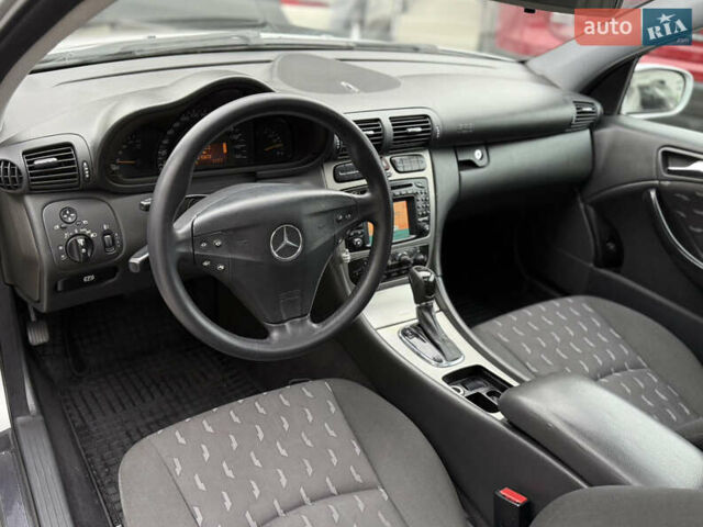 Серый Мерседес Ц-Класс, объемом двигателя 2.15 л и пробегом 211 тыс. км за 5500 $, фото 42 на Automoto.ua
