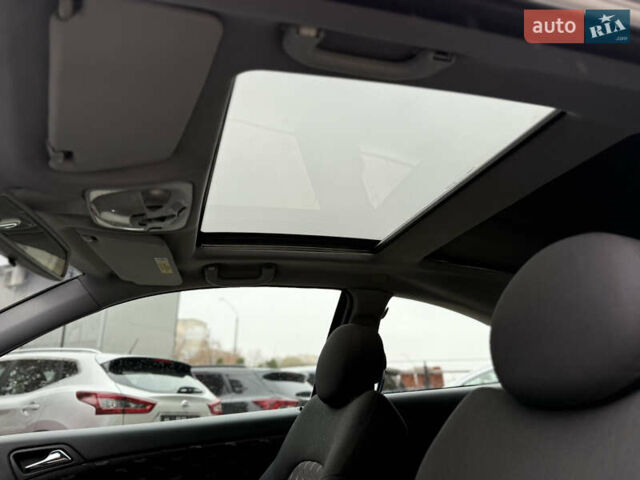 Серый Мерседес Ц-Класс, объемом двигателя 2.15 л и пробегом 211 тыс. км за 5500 $, фото 59 на Automoto.ua