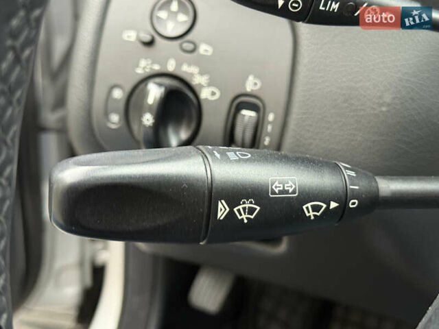 Серый Мерседес Ц-Класс, объемом двигателя 2.15 л и пробегом 211 тыс. км за 5500 $, фото 57 на Automoto.ua