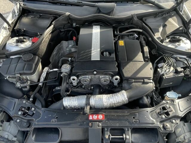 Серый Мерседес Ц-Класс, объемом двигателя 1.8 л и пробегом 250 тыс. км за 5000 $, фото 5 на Automoto.ua