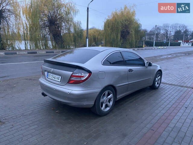 Сірий Мерседес Ц-Клас, об'ємом двигуна 2.2 л та пробігом 257 тис. км за 5999 $, фото 2 на Automoto.ua