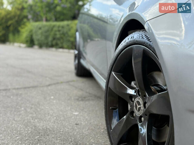 Сірий Мерседес Ц-Клас, об'ємом двигуна 2.14 л та пробігом 132 тис. км за 18000 $, фото 5 на Automoto.ua