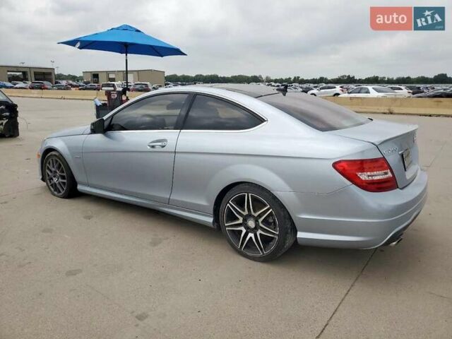 Сірий Мерседес Ц-Клас, об'ємом двигуна 1.8 л та пробігом 145 тис. км за 1000 $, фото 1 на Automoto.ua