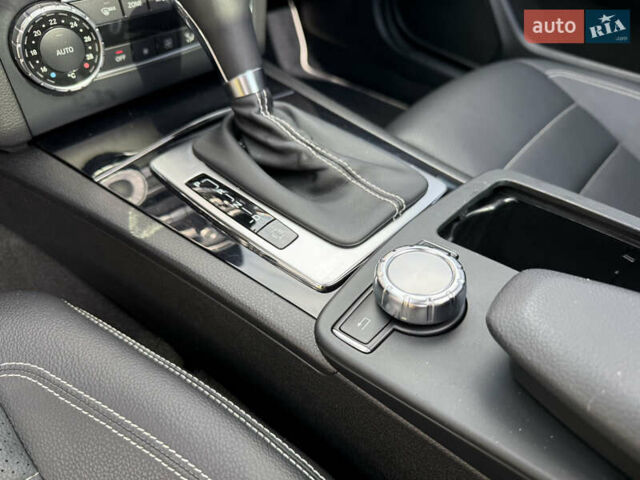 Сірий Мерседес Ц-Клас, об'ємом двигуна 2.14 л та пробігом 132 тис. км за 18000 $, фото 34 на Automoto.ua