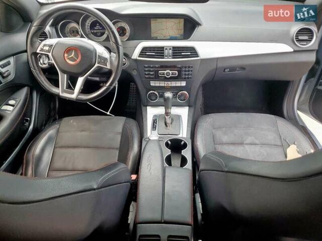 Сірий Мерседес Ц-Клас, об'ємом двигуна 1.8 л та пробігом 145 тис. км за 1000 $, фото 7 на Automoto.ua