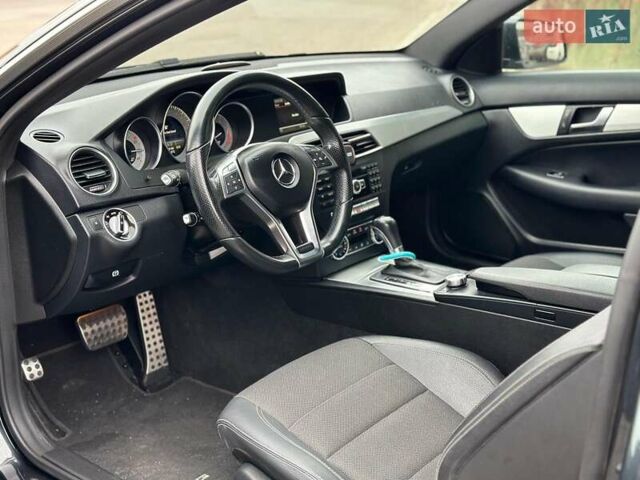 Сірий Мерседес Ц-Клас, об'ємом двигуна 1.6 л та пробігом 231 тис. км за 12990 $, фото 19 на Automoto.ua