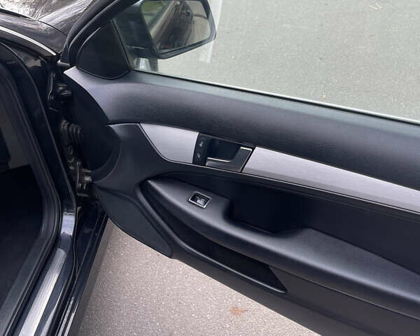 Серый Мерседес Ц-Класс, объемом двигателя 1.6 л и пробегом 231 тыс. км за 12800 $, фото 12 на Automoto.ua