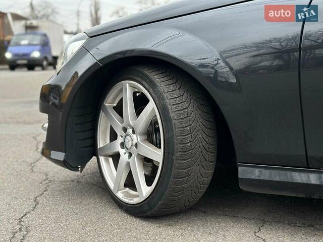 Сірий Мерседес Ц-Клас, об'ємом двигуна 1.6 л та пробігом 231 тис. км за 12990 $, фото 2 на Automoto.ua