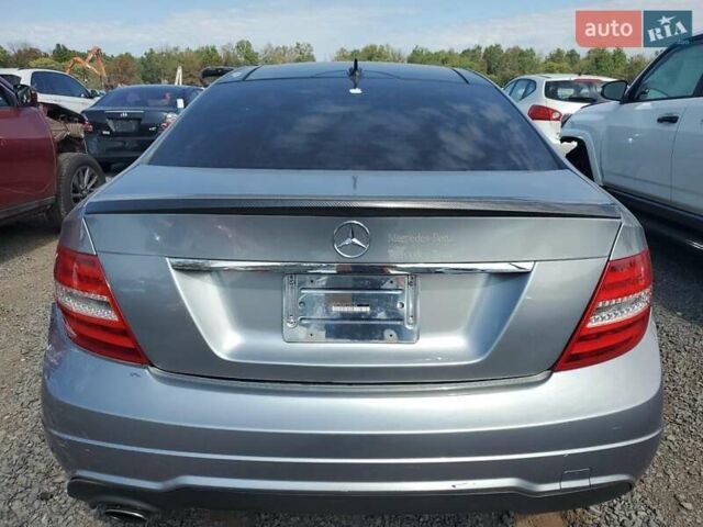 Сірий Мерседес Ц-Клас, об'ємом двигуна 1.8 л та пробігом 111 тис. км за 2000 $, фото 2 на Automoto.ua