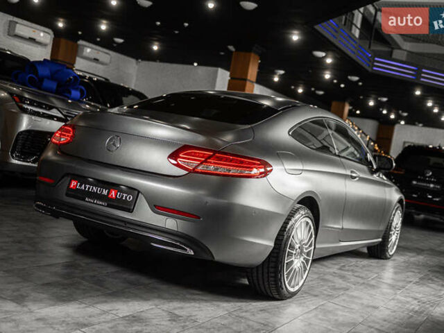 Сірий Мерседес Ц-Клас, об'ємом двигуна 2.2 л та пробігом 116 тис. км за 25900 $, фото 11 на Automoto.ua