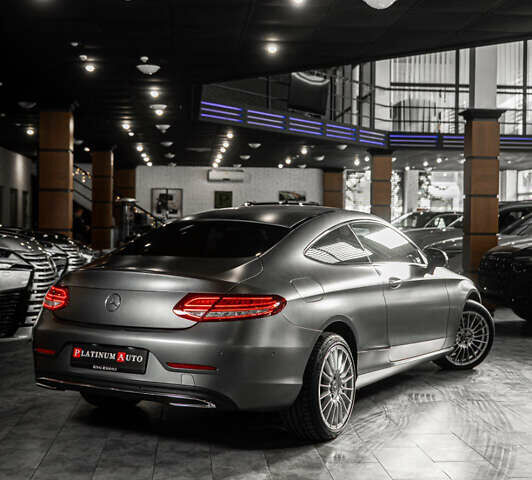 Сірий Мерседес Ц-Клас, об'ємом двигуна 2.2 л та пробігом 116 тис. км за 25900 $, фото 58 на Automoto.ua