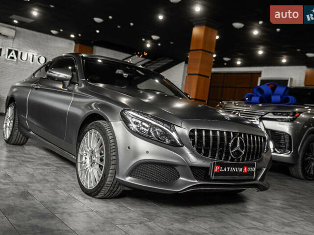 Сірий Мерседес Ц-Клас, об'ємом двигуна 2.2 л та пробігом 116 тис. км за 25900 $, фото 7 на Automoto.ua