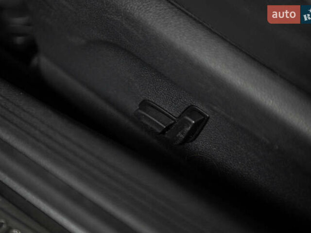 Сірий Мерседес Ц-Клас, об'ємом двигуна 2.2 л та пробігом 116 тис. км за 25900 $, фото 20 на Automoto.ua