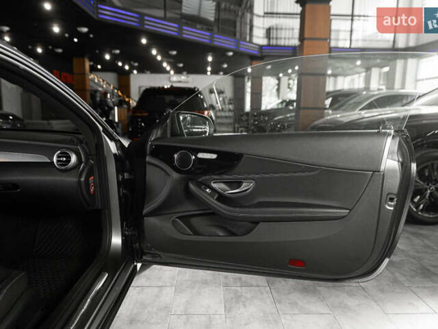 Сірий Мерседес Ц-Клас, об'ємом двигуна 2.2 л та пробігом 116 тис. км за 25900 $, фото 23 на Automoto.ua