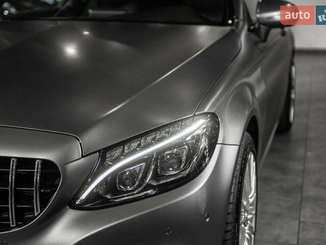 Сірий Мерседес Ц-Клас, об'ємом двигуна 2.2 л та пробігом 116 тис. км за 25900 $, фото 4 на Automoto.ua