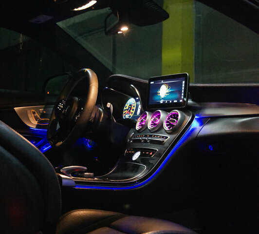 Серый Мерседес Ц-Класс, объемом двигателя 3 л и пробегом 108 тыс. км за 33000 $, фото 10 на Automoto.ua