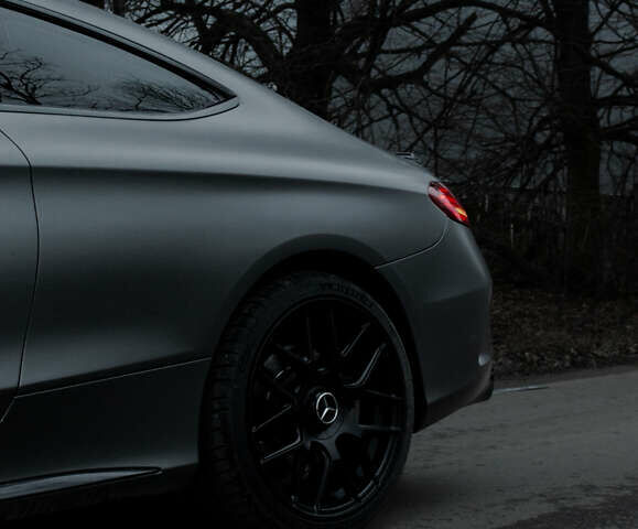 Серый Мерседес Ц-Класс, объемом двигателя 3 л и пробегом 108 тыс. км за 33000 $, фото 7 на Automoto.ua