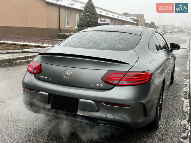 Сірий Мерседес Ц-Клас, об'ємом двигуна 3 л та пробігом 89 тис. км за 29500 $, фото 4 на Automoto.ua