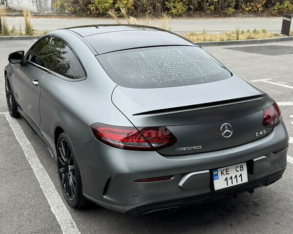 Сірий Мерседес Ц-Клас, об'ємом двигуна 3 л та пробігом 89 тис. км за 37000 $, фото 4 на Automoto.ua