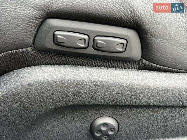 Сірий Мерседес Ц-Клас, об'ємом двигуна 3 л та пробігом 89 тис. км за 29500 $, фото 18 на Automoto.ua