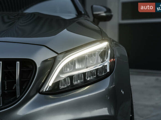 Сірий Мерседес Ц-Клас, об'ємом двигуна 3.98 л та пробігом 57 тис. км за 70500 $, фото 40 на Automoto.ua