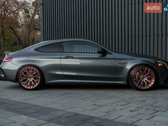 Сірий Мерседес Ц-Клас, об'ємом двигуна 3.98 л та пробігом 57 тис. км за 70500 $, фото 3 на Automoto.ua