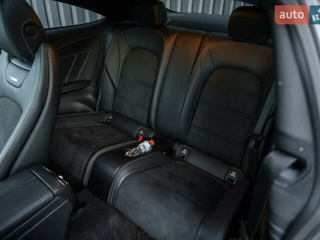 Сірий Мерседес Ц-Клас, об'ємом двигуна 3.98 л та пробігом 57 тис. км за 70500 $, фото 39 на Automoto.ua