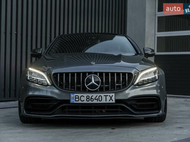 Сірий Мерседес Ц-Клас, об'ємом двигуна 3.98 л та пробігом 57 тис. км за 70500 $, фото 1 на Automoto.ua