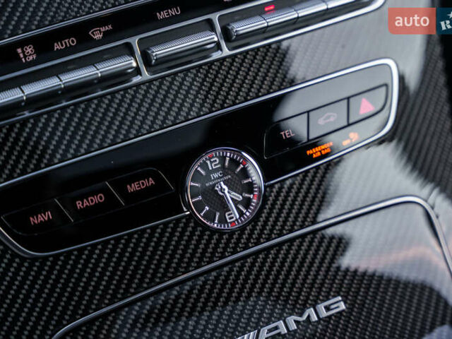 Сірий Мерседес Ц-Клас, об'ємом двигуна 3.98 л та пробігом 57 тис. км за 70500 $, фото 32 на Automoto.ua