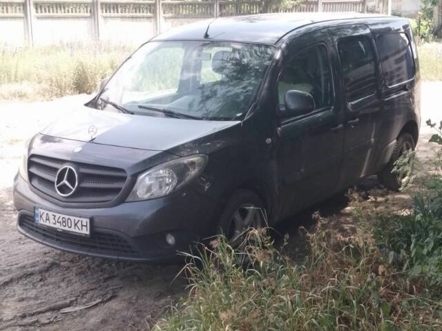 Сірий Мерседес Ц-Клас, об'ємом двигуна 1.5 л та пробігом 280 тис. км за 9900 $, фото 2 на Automoto.ua