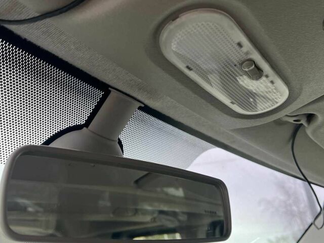 Сірий Мерседес Ц-Клас, об'ємом двигуна 1.5 л та пробігом 156 тис. км за 10999 $, фото 15 на Automoto.ua