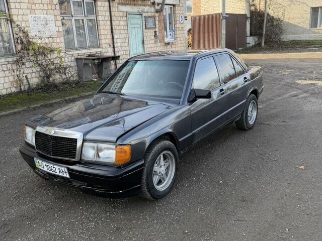 Сірий Мерседес Ц-Клас, об'ємом двигуна 1.8 л та пробігом 360 тис. км за 799 $, фото 19 на Automoto.ua