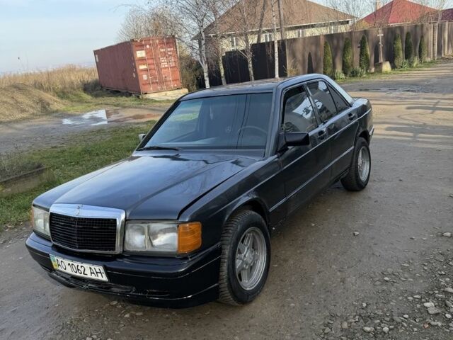 Сірий Мерседес Ц-Клас, об'ємом двигуна 1.8 л та пробігом 360 тис. км за 799 $, фото 5 на Automoto.ua