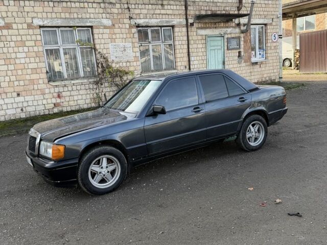 Сірий Мерседес Ц-Клас, об'ємом двигуна 1.8 л та пробігом 360 тис. км за 799 $, фото 20 на Automoto.ua