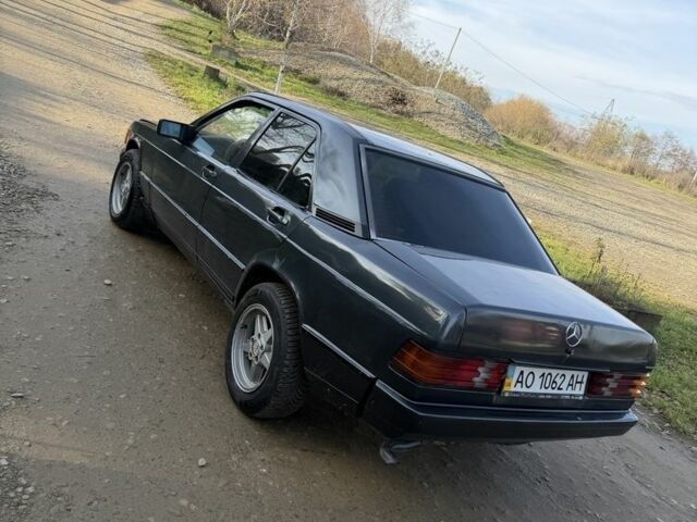 Сірий Мерседес Ц-Клас, об'ємом двигуна 1.8 л та пробігом 360 тис. км за 799 $, фото 11 на Automoto.ua