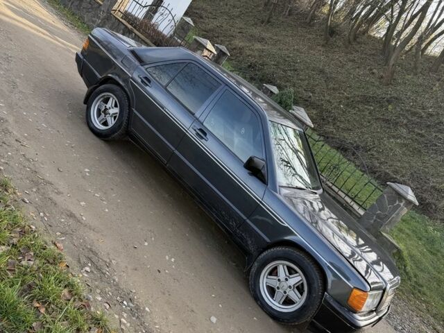 Сірий Мерседес Ц-Клас, об'ємом двигуна 1.8 л та пробігом 360 тис. км за 799 $, фото 6 на Automoto.ua