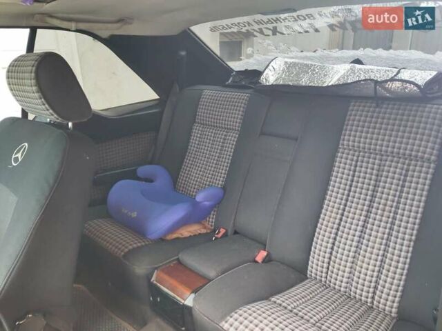 Сірий Мерседес Ц-Клас, об'ємом двигуна 2.3 л та пробігом 540 тис. км за 3000 $, фото 9 на Automoto.ua