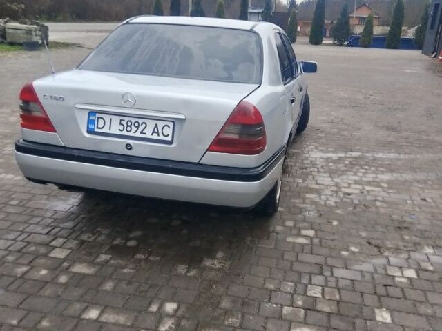 Серый Мерседес Ц-Класс, объемом двигателя 1.8 л и пробегом 500 тыс. км за 1600 $, фото 1 на Automoto.ua