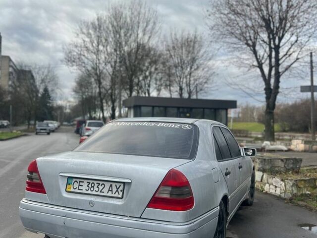 Сірий Мерседес Ц-Клас, об'ємом двигуна 1.8 л та пробігом 400 тис. км за 1450 $, фото 3 на Automoto.ua