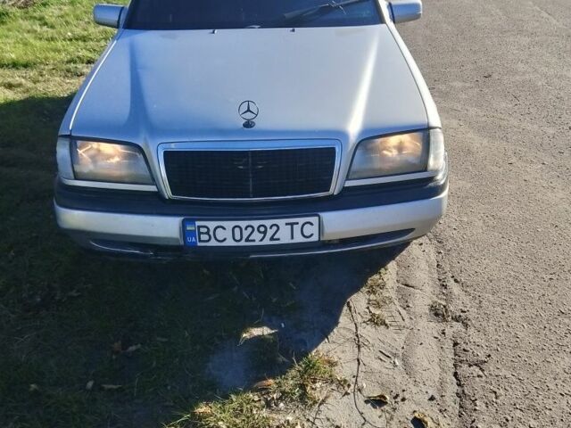 Мерседес Ц-Класс 1995 в Яворове на Automoto.ua Серый Мерседес Ц-Класс, объемом двигателя 1.8 л и пробегом 600 тыс. км за 2200 $, фото 6 на Automoto.ua