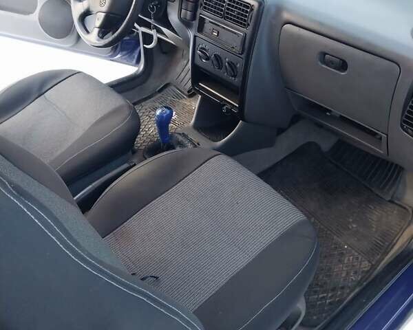 Серый Мерседес Ц-Класс, объемом двигателя 1.8 л и пробегом 500 тыс. км за 1350 $, фото 5 на Automoto.ua