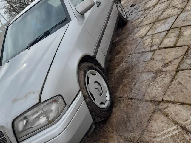 Сірий Мерседес Ц-Клас, об'ємом двигуна 0 л та пробігом 268 тис. км за 1999 $, фото 7 на Automoto.ua