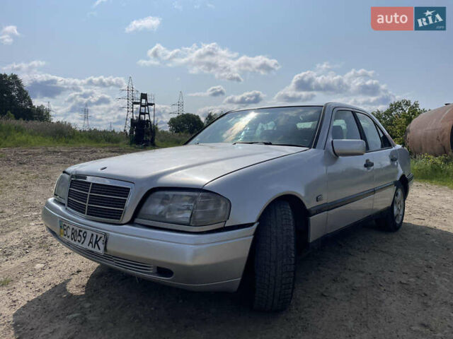 Мерседес Ц-Класс 1996 в Долине на Automoto.ua Серый Мерседес Ц-Класс, объемом двигателя 1.8 л и пробегом 237 тыс. км за 2000 $, фото 8 на Automoto.ua