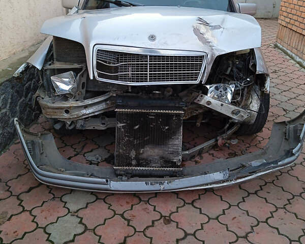 Серый Мерседес Ц-Класс, объемом двигателя 1.8 л и пробегом 250 тыс. км за 950 $, фото 1 на Automoto.ua