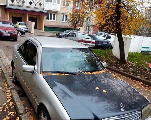 Сірий Мерседес Ц-Клас, об'ємом двигуна 2.8 л та пробігом 480 тис. км за 3315 $, фото 4 на Automoto.ua